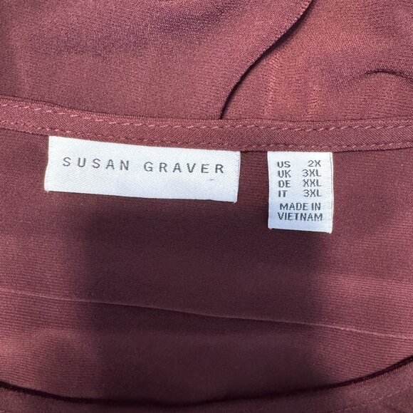 Susan Graver Tunic Top Womens Size 2X Burgundy Stretch Liquid Knit Animal Print‎ - Picture 4 of 7